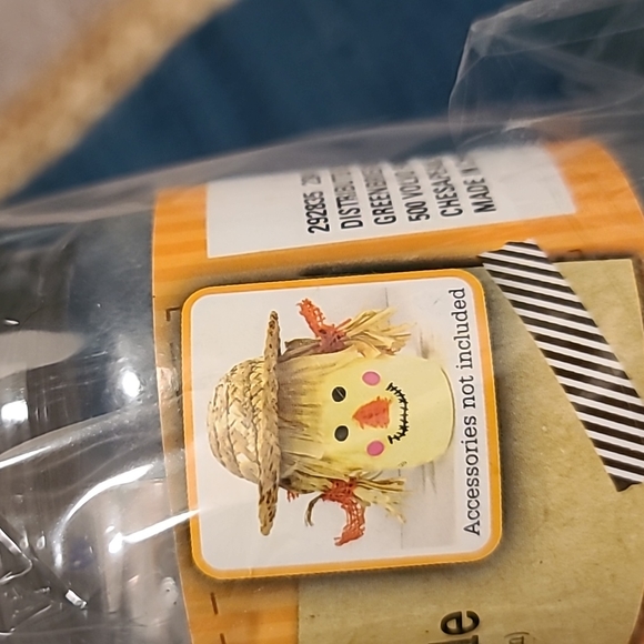 6 Crafter's Square Craft bottles - Picture 5 of 5